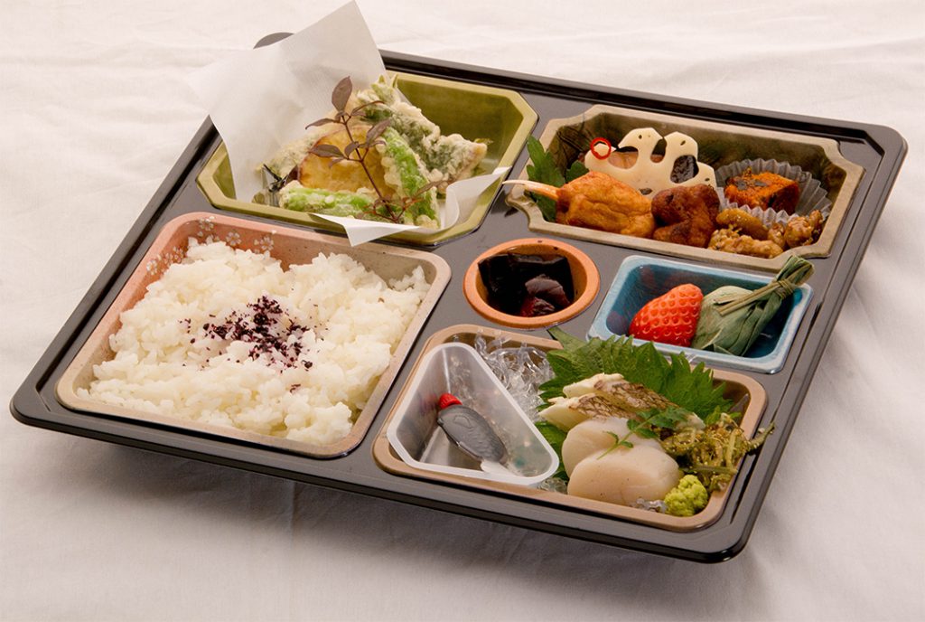 綾部の料亭 ゆう月 仕出し弁当 2000円 製薬会社 営業 MR