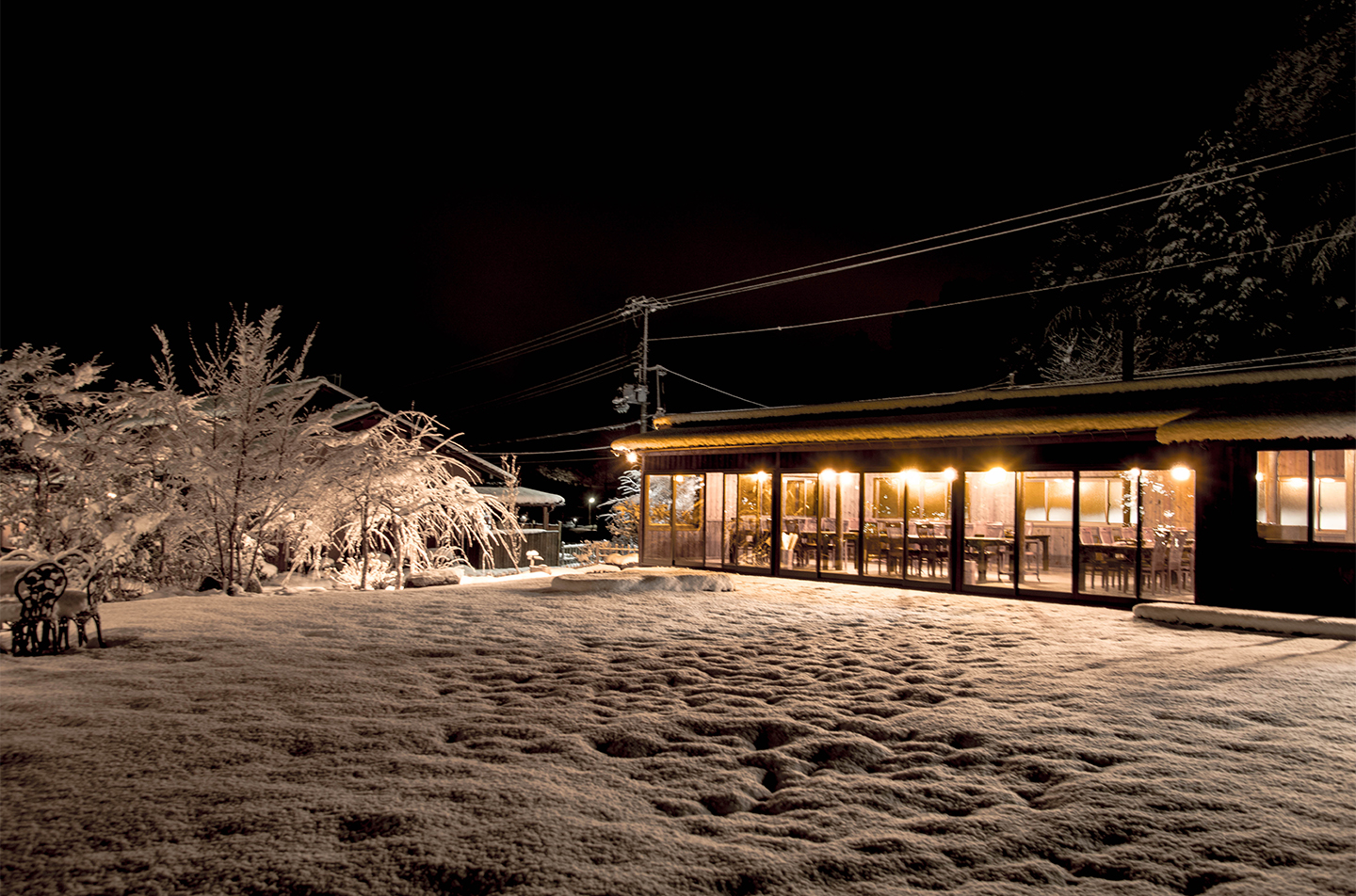 綾部市の和食レストラン ゆう月の冬の画像 雪の庭園 イルミネーション