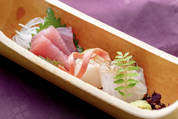 綾部の和食レストラン ゆう月の冬の料理 刺身 真鯛 マグロ