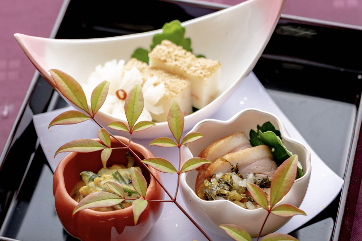 京都の料亭 ゆう月の冬の会席料理 前菜 和え物 菊花かぶら