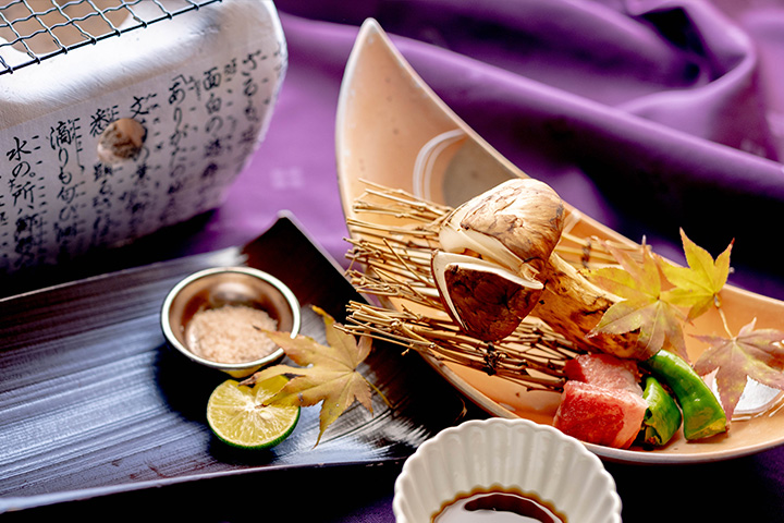 京都 料亭ゆう月の2026年秋の会席料理|香ばしく焼き上げた松茸と旬の食材を味わう焼き物